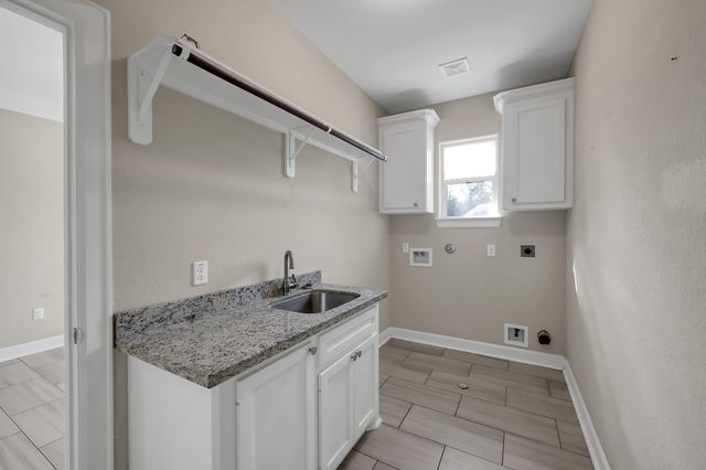 19006 August Circle, Cleveland, TX 77328