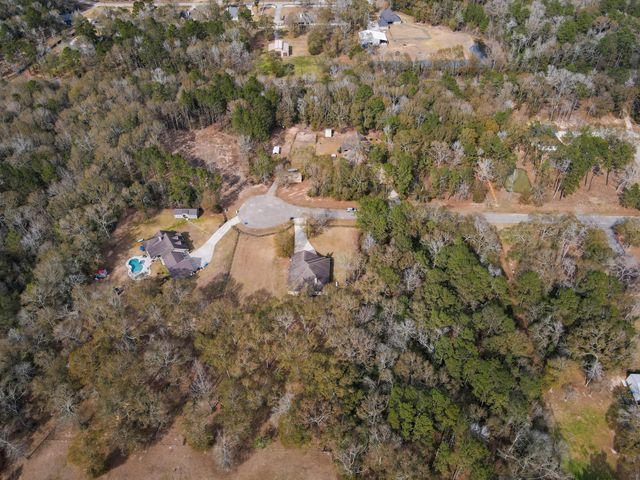 19006 August Circle, Cleveland, TX 77328