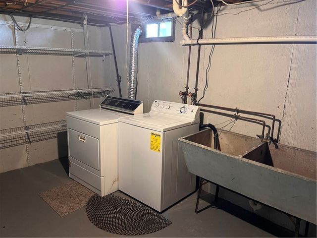 65 Ferncrest Drive, Pawtucket, RI 02861