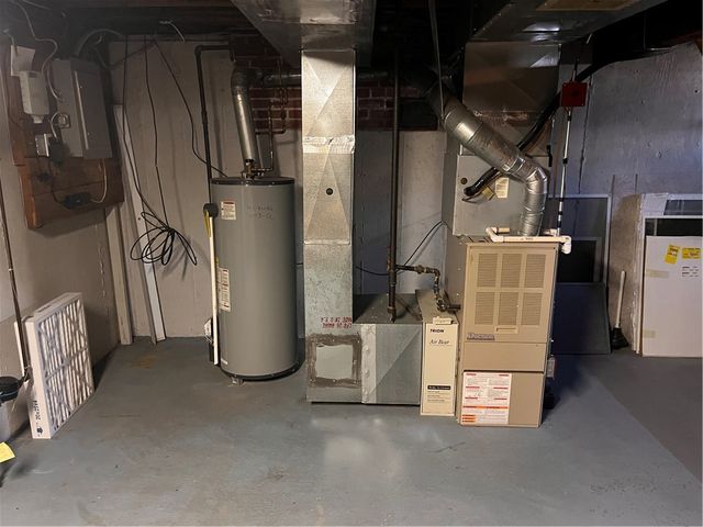 65 Ferncrest Drive, Pawtucket, RI 02861