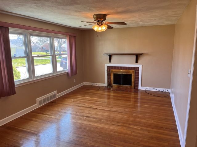 65 Ferncrest Drive, Pawtucket, RI 02861