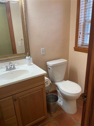 6705 N Kendall Drive 312, Pinecrest, FL 33156