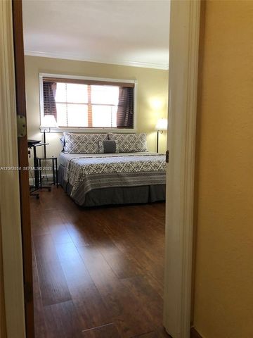 6705 N Kendall Drive 312, Pinecrest, FL 33156