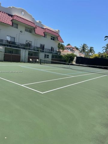 6705 N Kendall Drive 312, Pinecrest, FL 33156