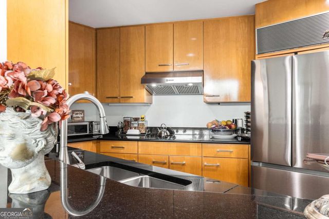 700 Park Regency Place NE 1603, Atlanta, GA 30326