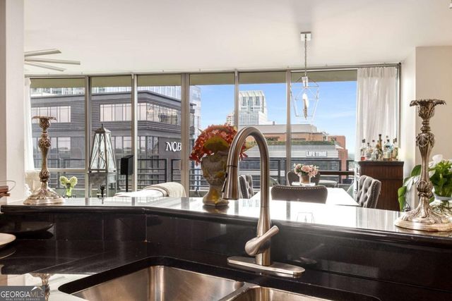 700 Park Regency Place NE 1603, Atlanta, GA 30326