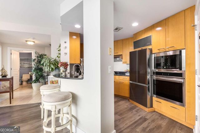 700 Park Regency Place NE 1603, Atlanta, GA 30326