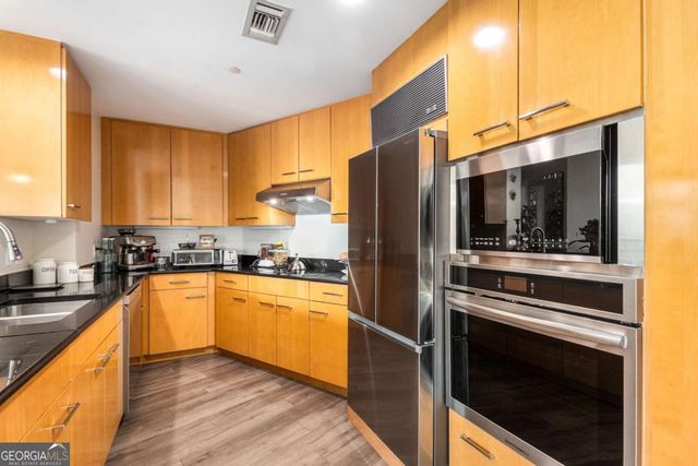 700 Park Regency Place NE 1603, Atlanta, GA 30326