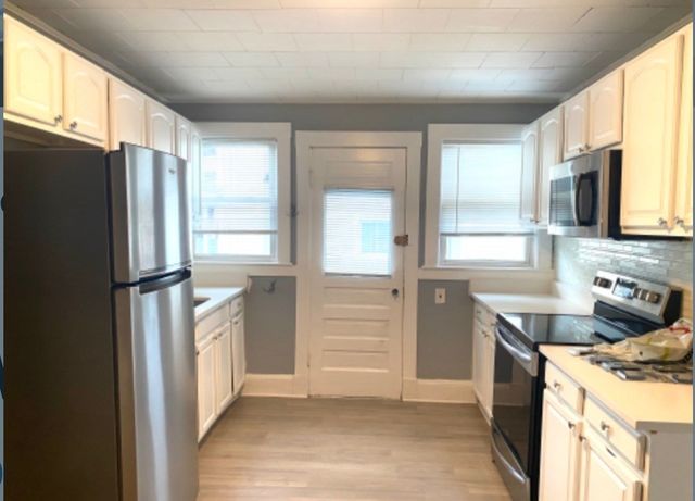 1083 Main St 1, Waltham, MA 02451