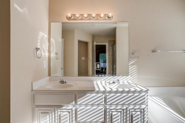 2230 Cancun Drive, Mansfield, TX 76063