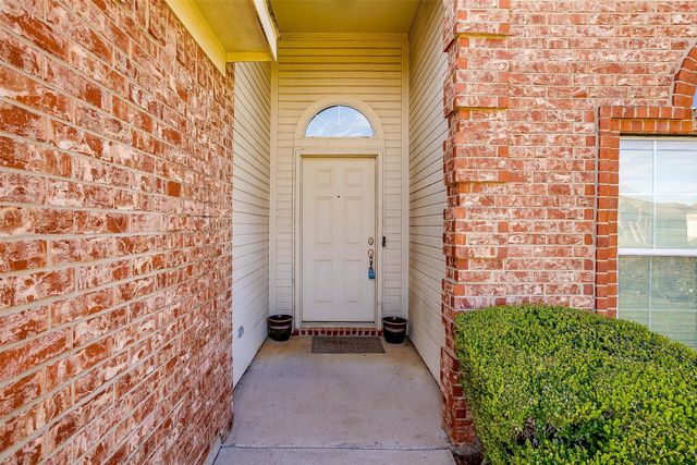 2230 Cancun Drive, Mansfield, TX 76063