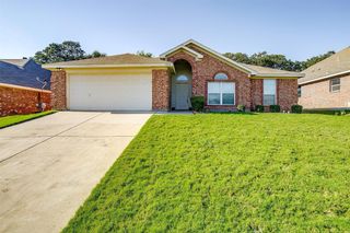 2230 Cancun Drive, Mansfield, TX 76063