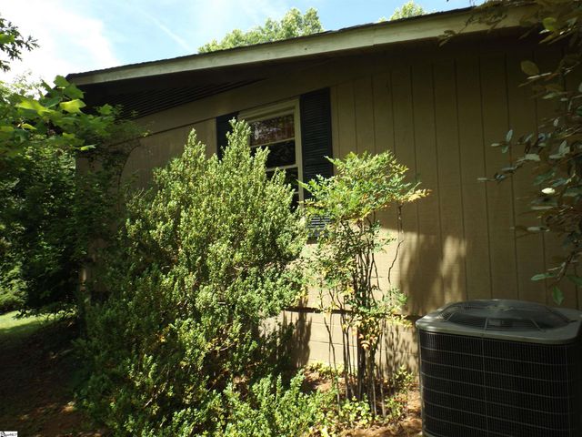 5018 Dacusville Highway, Pickens, SC 29661