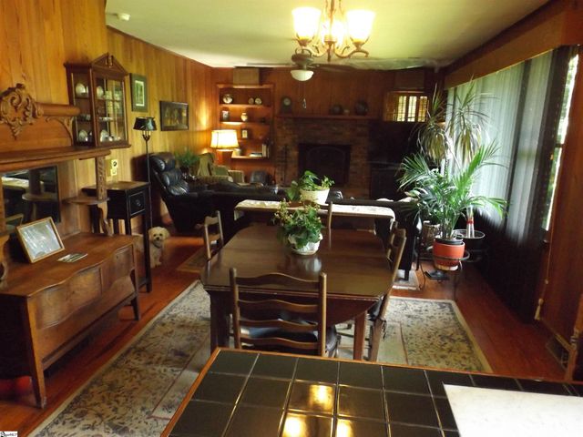 5018 Dacusville Highway, Pickens, SC 29661