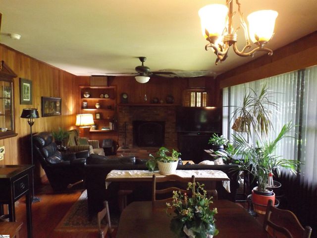 5018 Dacusville Highway, Pickens, SC 29661