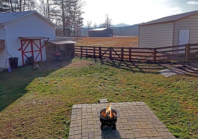 41 Old Wilscott Lane, Blairsville, GA 30512