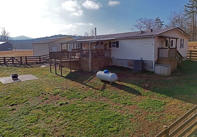 41 Old Wilscott Lane, Blairsville, GA 30512