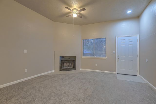 7124 Maxim Court NW, Albuquerque, NM 87120