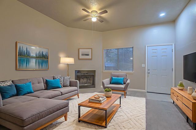 7124 Maxim Court NW, Albuquerque, NM 87120