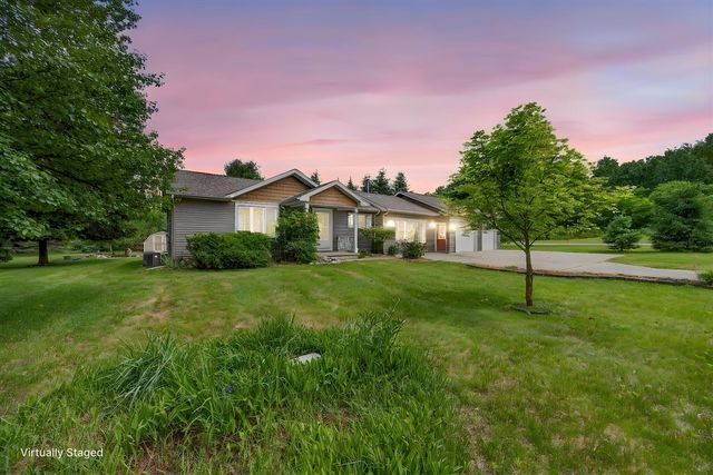 8508 Wood Street, Mecosta, MI 49332
