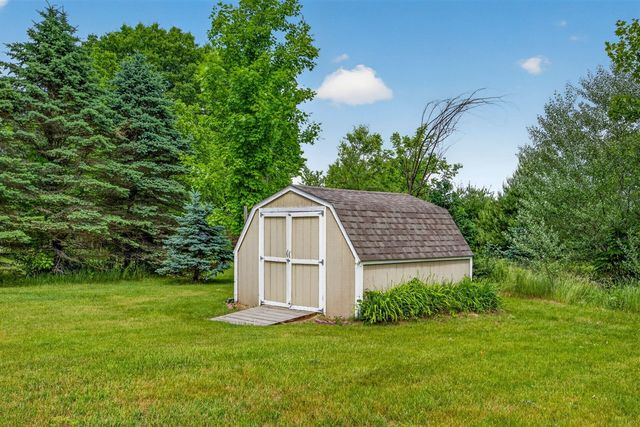 8508 Wood Street, Mecosta, MI 49332