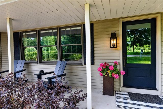 70070 2nd Avenue, South Haven, MI 49090