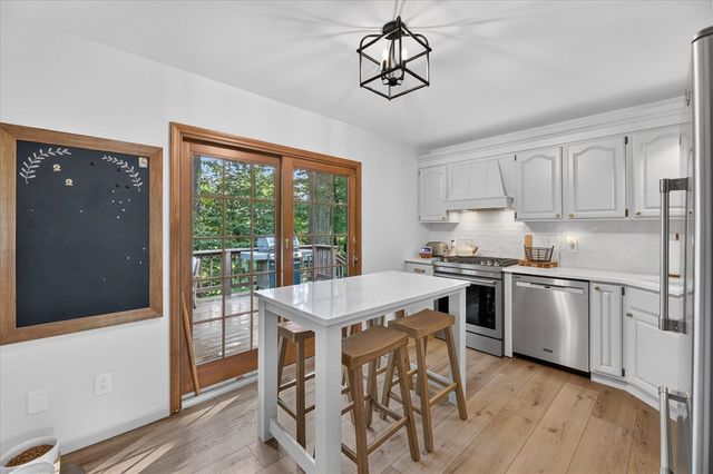 70070 2nd Avenue, South Haven, MI 49090