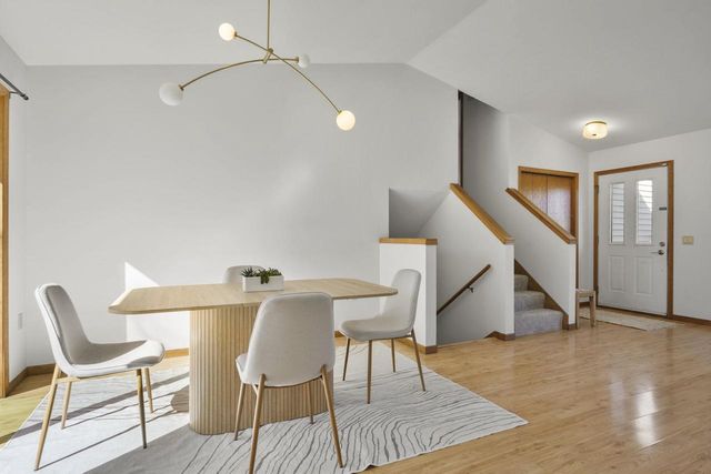 17 Kresteller Circle, Madison, WI 53719