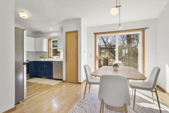 17 Kresteller Circle, Madison, WI 53719