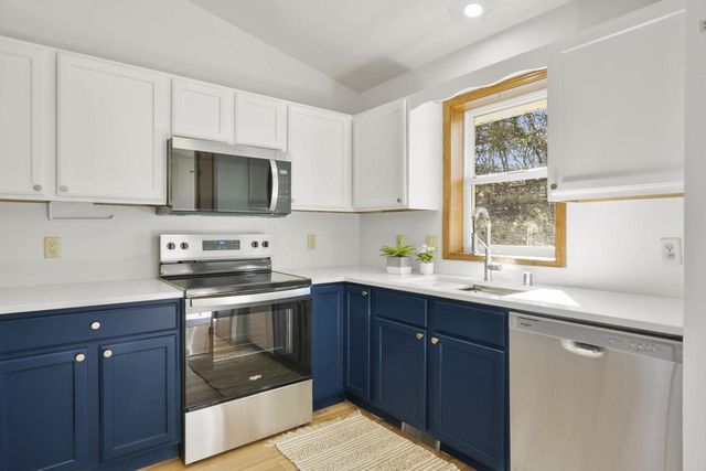 17 Kresteller Circle, Madison, WI 53719