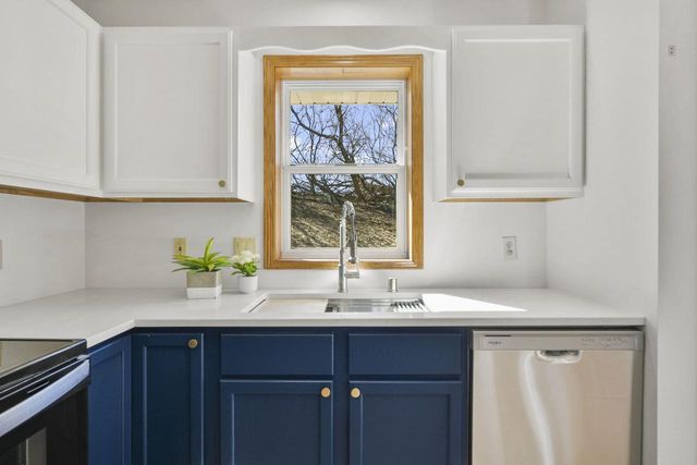 17 Kresteller Circle, Madison, WI 53719