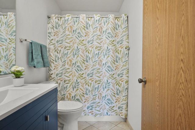 17 Kresteller Circle, Madison, WI 53719