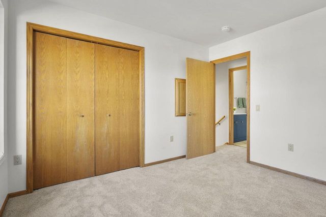 17 Kresteller Circle, Madison, WI 53719