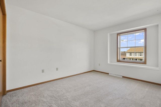 17 Kresteller Circle, Madison, WI 53719