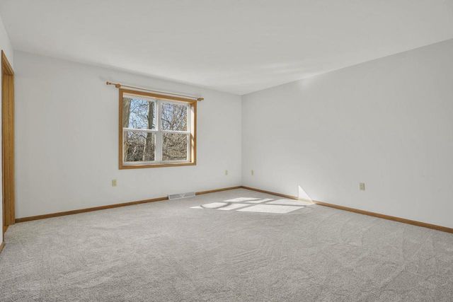 17 Kresteller Circle, Madison, WI 53719