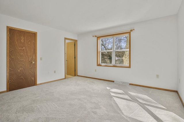 17 Kresteller Circle, Madison, WI 53719