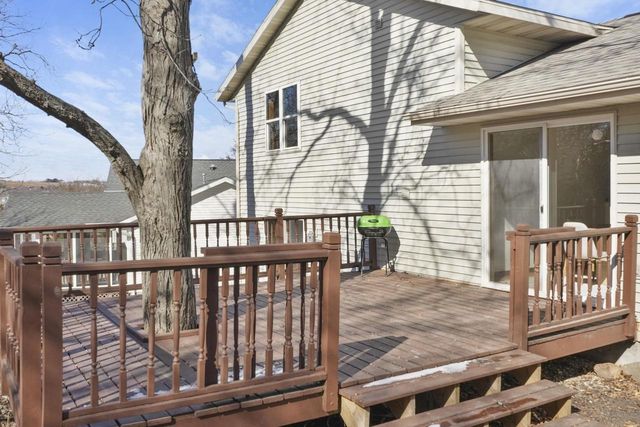 17 Kresteller Circle, Madison, WI 53719