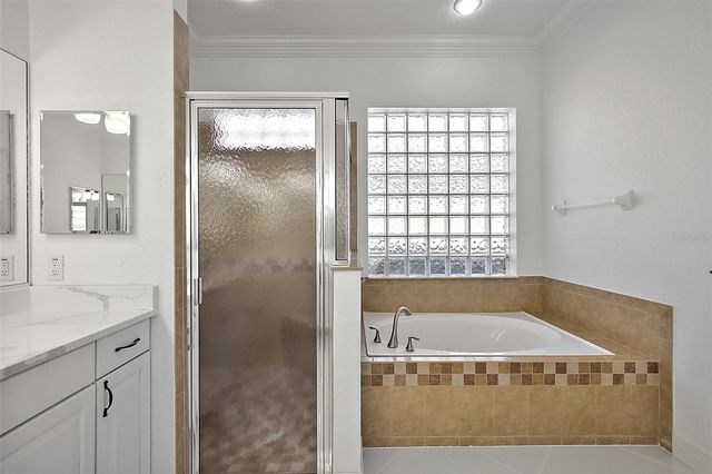 10173 LAKE MIONA WAY, Oxford, FL 34484