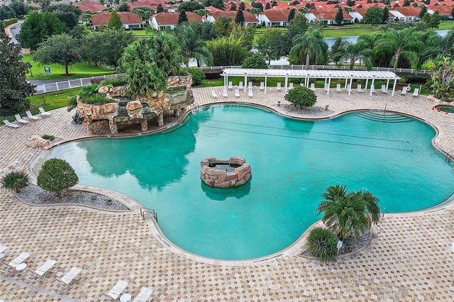 10173 LAKE MIONA WAY, Oxford, FL 34484