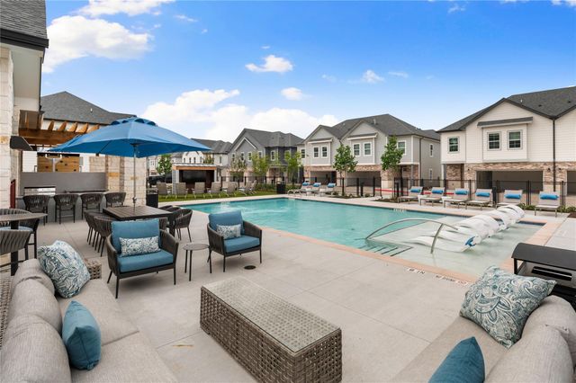 28325-404 Birnham Woods Drive, Spring, TX 77386