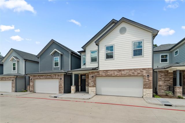 28325-404 Birnham Woods Drive, Spring, TX 77386