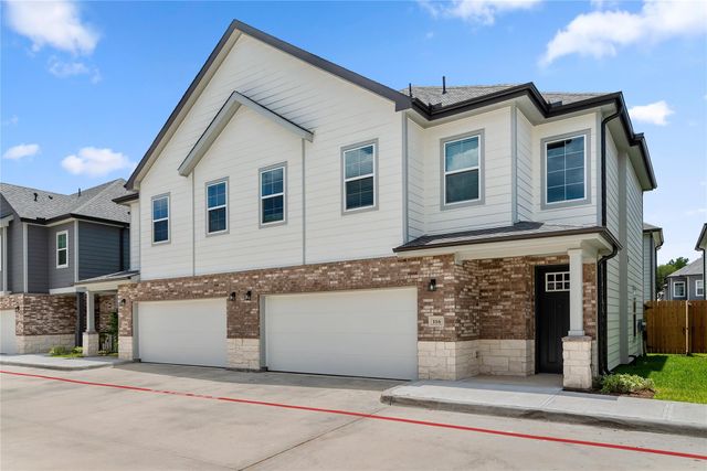 28325-404 Birnham Woods Drive, Spring, TX 77386