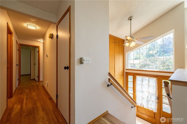 1127 204th Place SE, Bothell, WA 98012