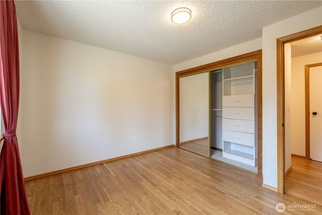 1127 204th Place SE, Bothell, WA 98012