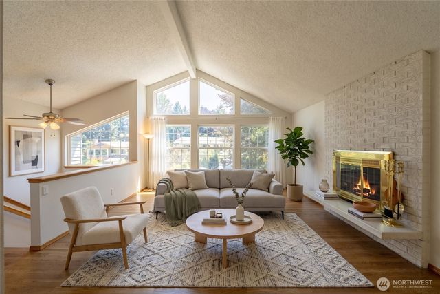 1127 204th Place SE, Bothell, WA 98012