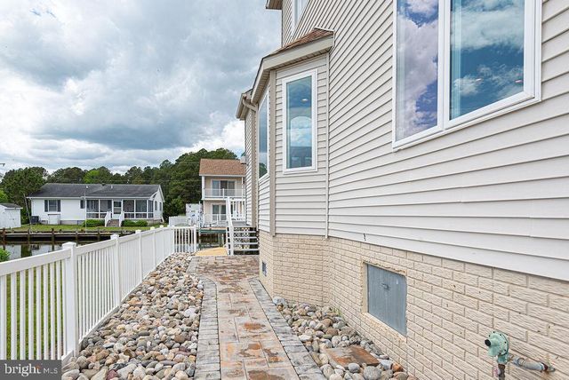 10427 NEW QUAY RD, Ocean City, MD 21842