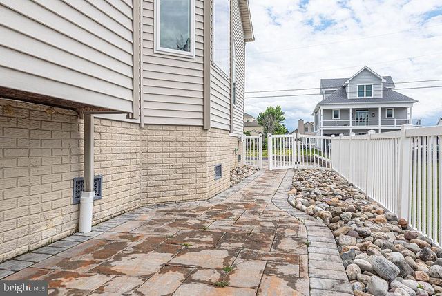 10427 NEW QUAY RD, Ocean City, MD 21842