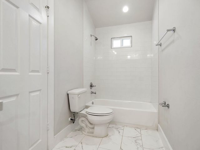 5901 Woodview Drive B, Houston, TX 77396