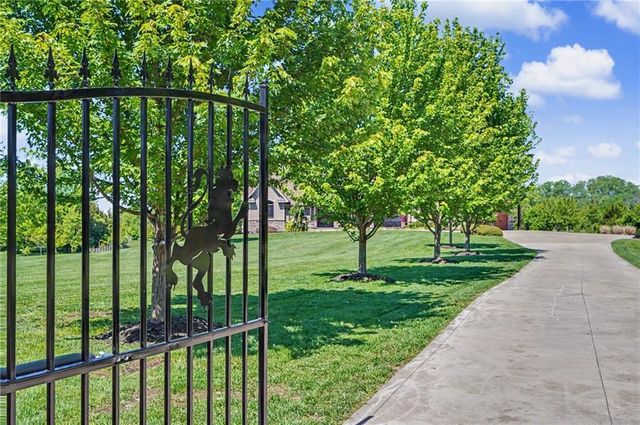 2853 W 131st Street, Olathe, KS 66061