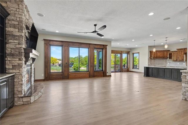 2853 W 131st Street, Olathe, KS 66061